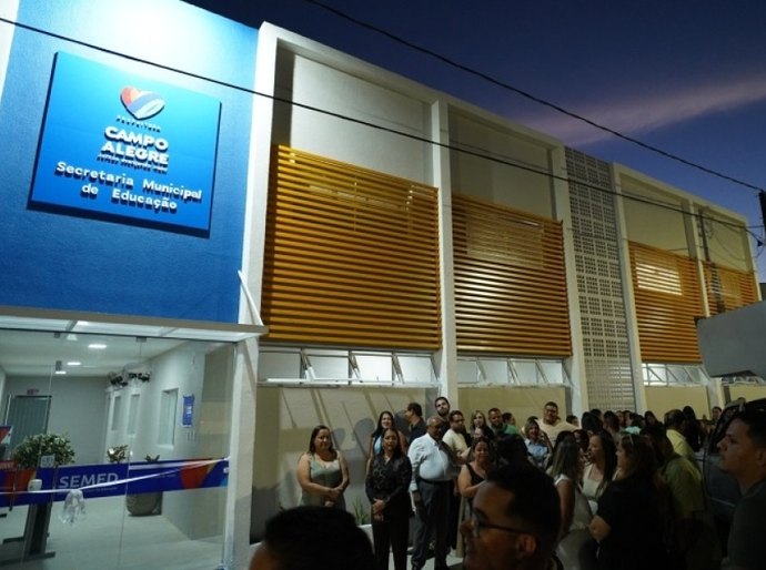 Prefeitura de Campo Alegre inaugura reforma e modernização da sede da Secretaria Municipal de Educação