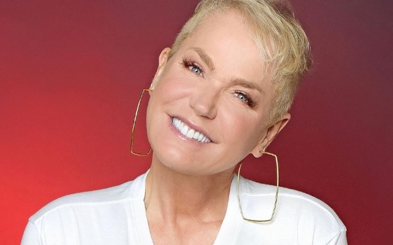 Xuxa volta à Globo após uma década com quadro sobre adoção de animais no Fantástico