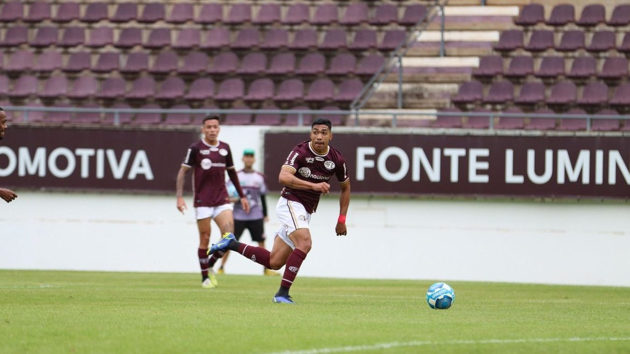 Série D: Ferroviária-SP recebe Athletic Club-MG em jogo de ida da semi