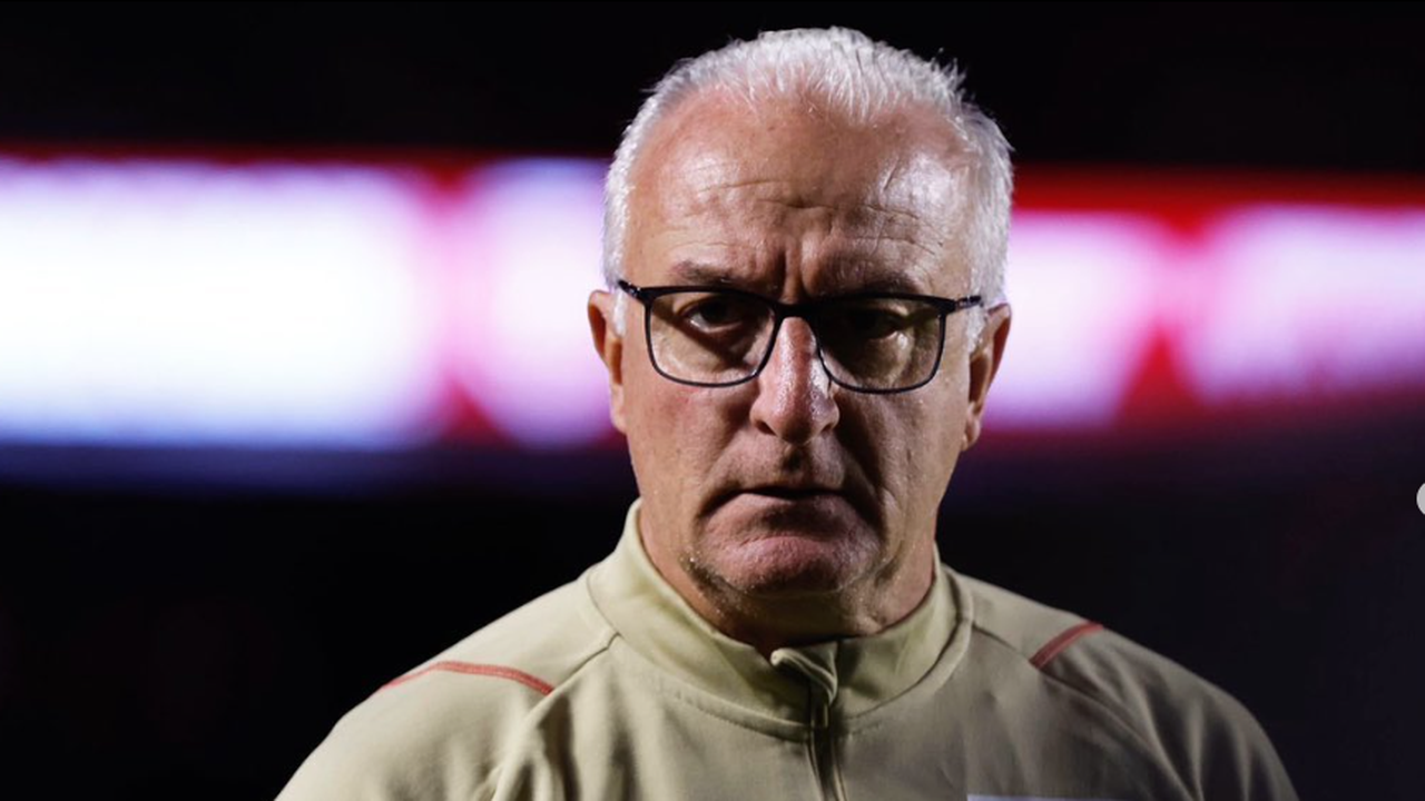 Homem de confiança de Dorival Jr, Alisson renova com São Paulo até 2026: 'Momento muito feliz'