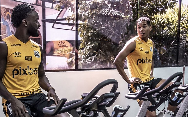 Mendoza e João Lucas se juntam ao elenco do Santos para a pré-temporada