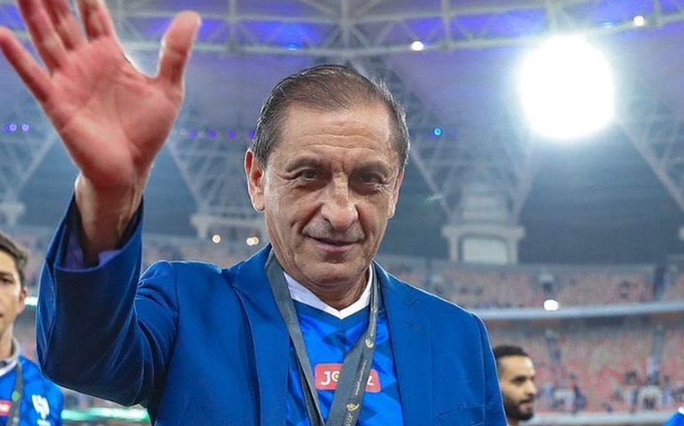 Vasco confirma renovação do contrato do técnico Ramón Díaz