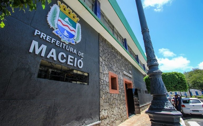 Prefeitura de Maceió realiza encontro com assessores para debater linguagem antirracista