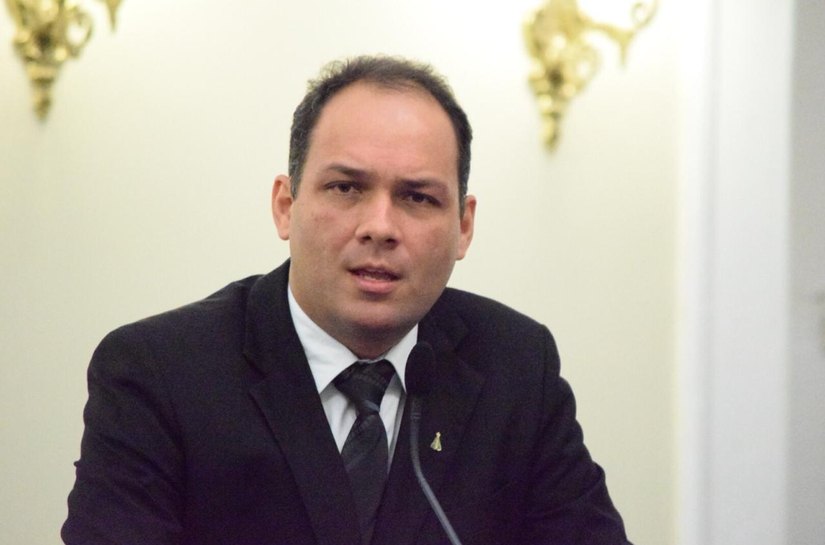 Dudu Ronalsa pede sessão especial para debater tema da Campanha da Fraternidade