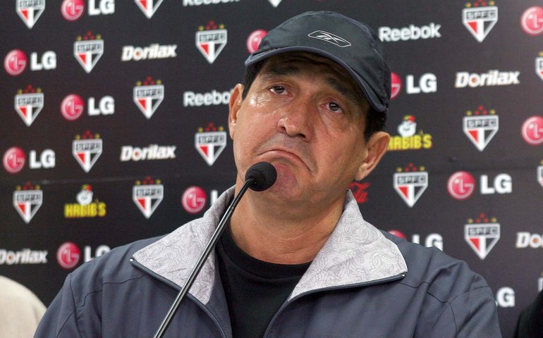 Muricy Ramalho faz coro por Abel Ferreira na seleção: ‘É o melhor do Brasil’