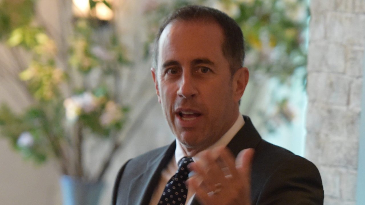 Estudantes fazem protesto em discurso de Jerry Seinfeld nos EUA; ator é conhecido por postura pró-Israel