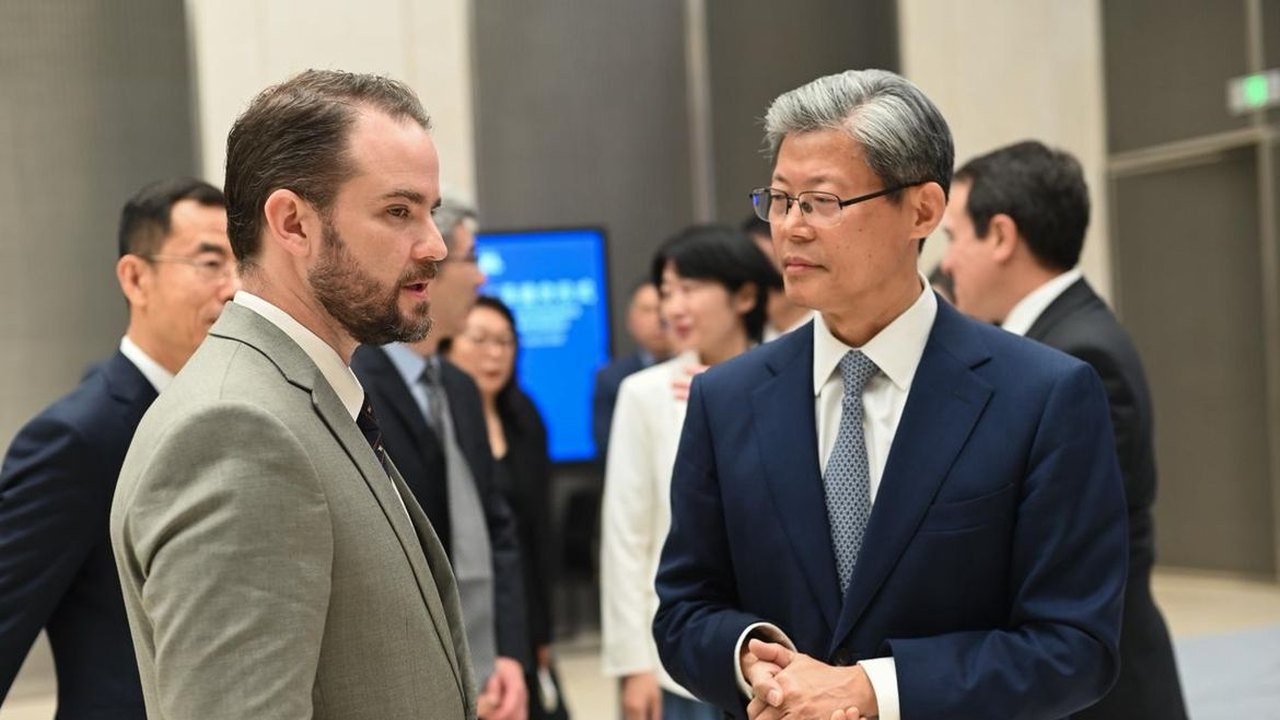 Brasil abre posto tributário na China para ampliar comércio