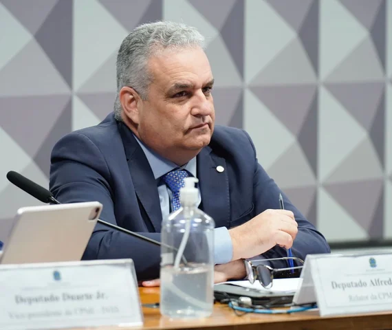 Alfredo Gaspar denuncia blindagem a bancos e outros nomes ligados a esquema de consignados na CPMI do INSS
