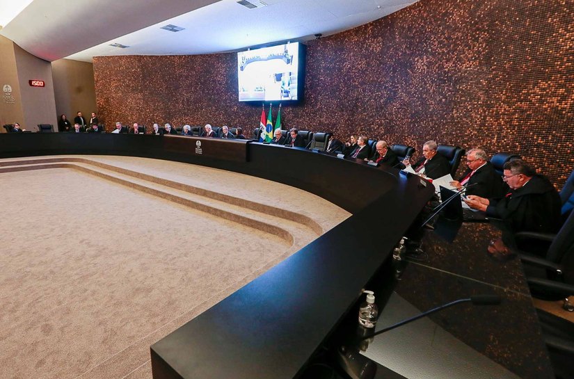 Desembargador Fábio Bittencourt conduz primeiro pleno de 2026 nesta terça