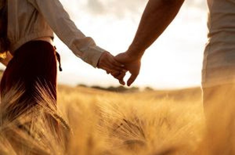 Por que você quer um romance? Estudo revela 5 motivações para se buscar o amor; saiba qual a sua