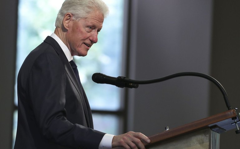 Ex-presidente dos EUA diz que é preciso 'dar crédito' a Trump por acordo de paz na Faixa de Gaza