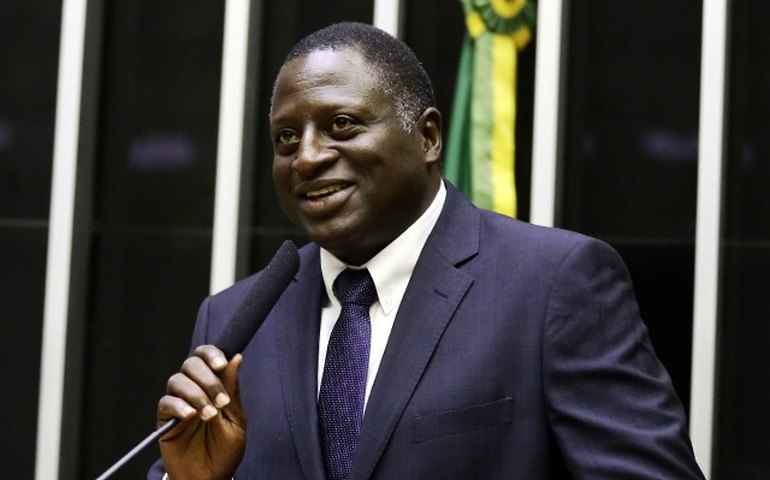 Aliado de Bolsonaro, deputado Helio Lopes transfere domicílio para Roraima e mira Senado