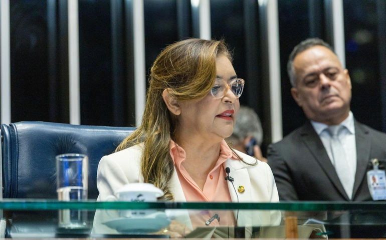 Senadora Eudócia preside no Senado debate sobre vacinas contra o câncer