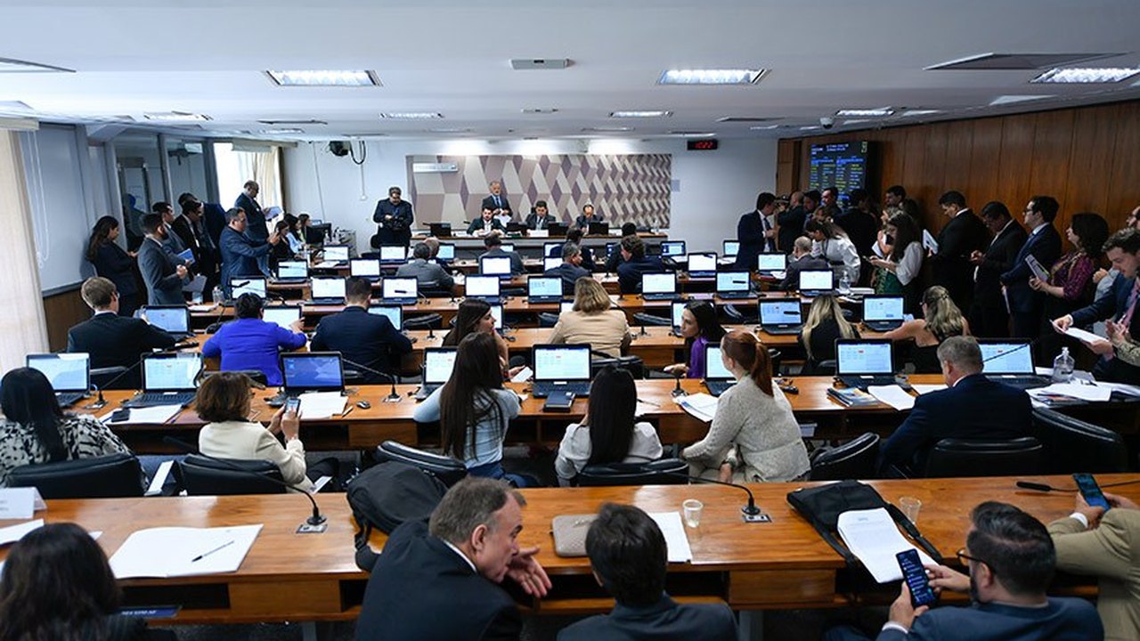 Auxílio-aluguel para mulher vítima de violência vai a Plenário