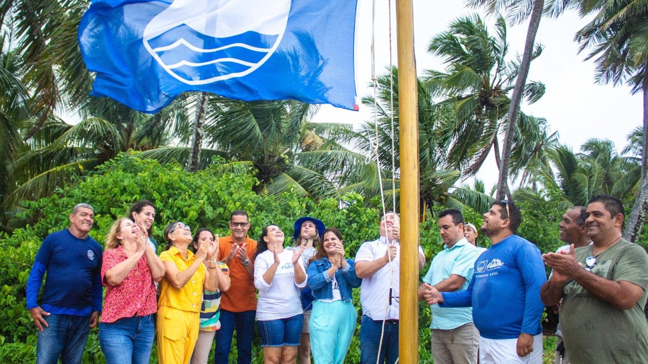 Praia do Patacho recebe renovação do selo internacional Bandeira Azul 24/25