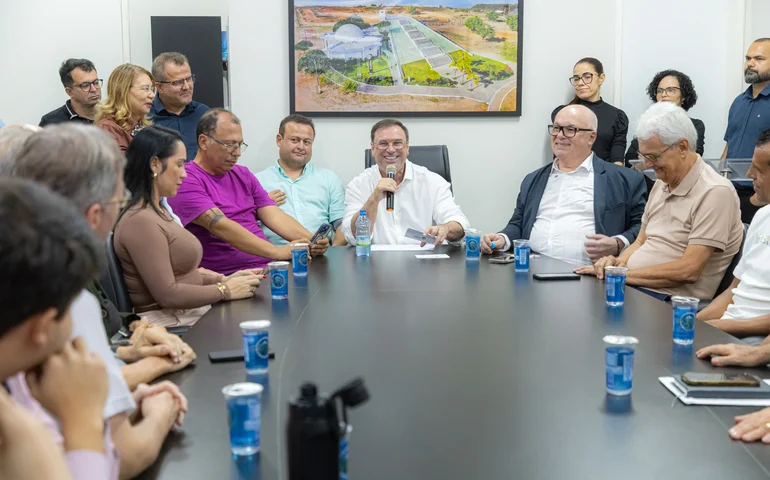 Prefeito Luciano destaca integração entre o esporte, educação e cultura na posse de Josenildo Souza