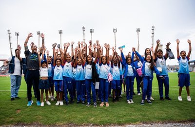 Projeto Jovem Torcedor leva alunos da rede pública municipal ao Rei Pelé em dia de vitória do CSA
