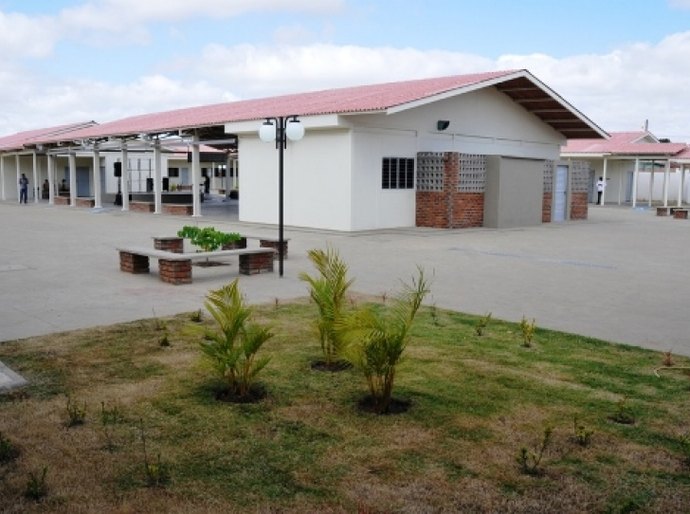 Arapiraca: Renan Filho entrega Colégio Militar, dono de bons índices no Ideb