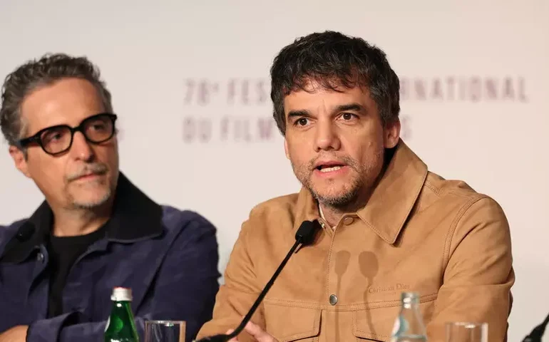 'Brasil tem problema de memória', diz Wagner Moura na Itália