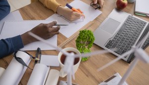 top-view-teamwork-project / Foto: Foto: Ilustrativa Freepik