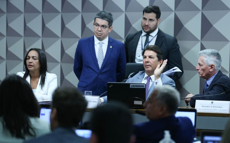 CPMI quebra sigilos de Mauro Cid, Anderson Torres e militares do GSI