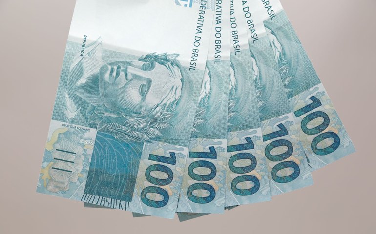 Novos beneficiários já podem sacar parcela única do 13º