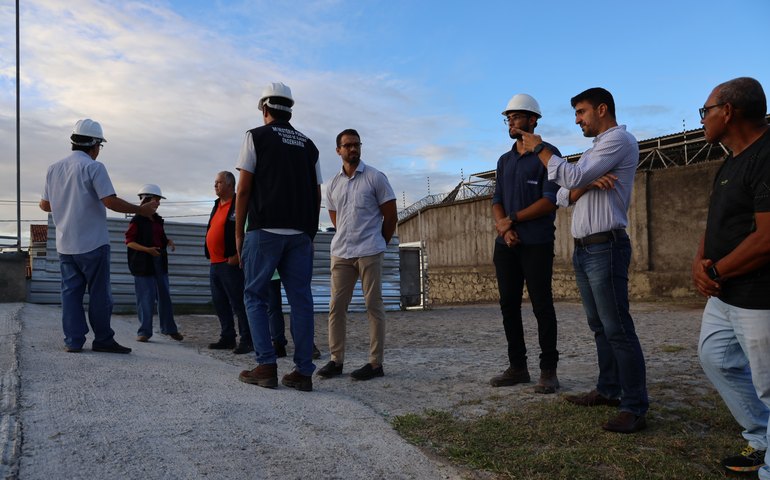 Rei Pelé: Para garantir a segurança dos torcedores, o MPAL inspecionou obras de recuperação do estádio