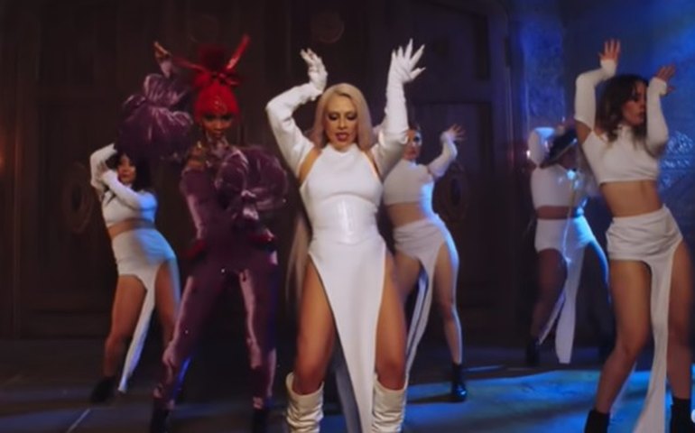 Clipe de Cleo, Karol Conká e Azzy alcança 1 milhão de visualizações em 24h