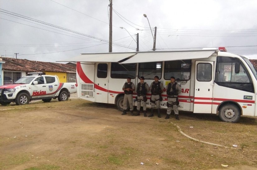 Forças policiais ocupam complexo Gama Lins