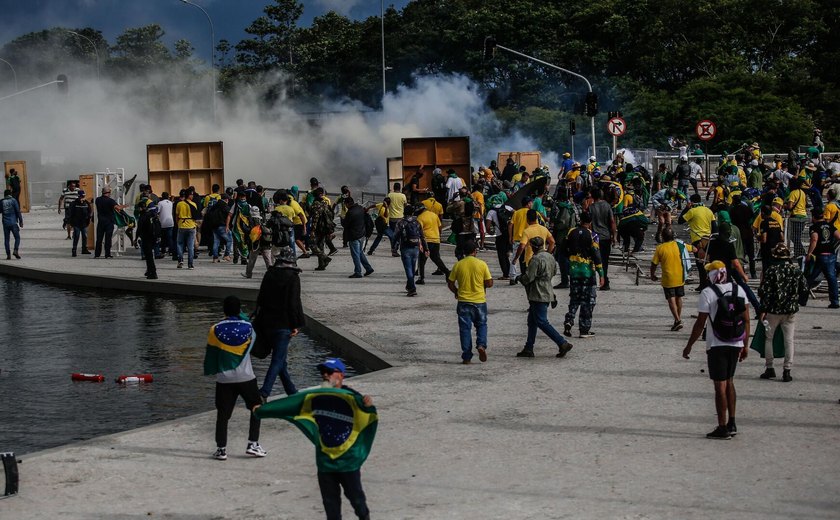 Após revelação de nova tentativa de golpe, PT pede arquivamento de anistia a condenados pelo 8/1