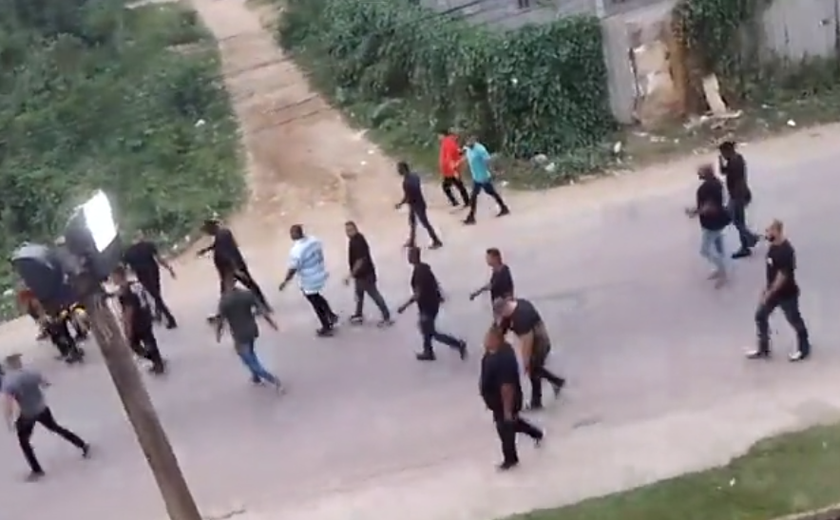 Grupo de ministra do Turismo ‘fechou’ cidade para eleger Lula