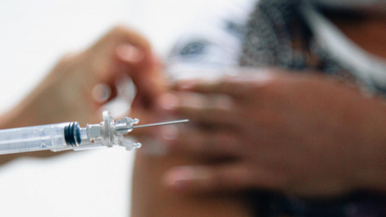 Alagoas já vacinou quase 90% da população com a 1ª dose de imunizantes contra a Covid-19