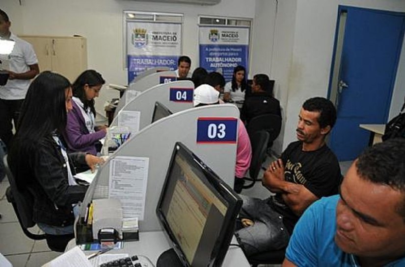 Sine da Prefeitura tem 300 vagas PCD para atendente de telemarketing