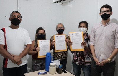 Fupa de Santana do Mundaú concede aposentadoria a novas servidoras 