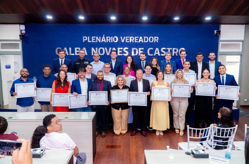 Câmara homenageia personalidades com atuação na proteção de crianças a adolescentes