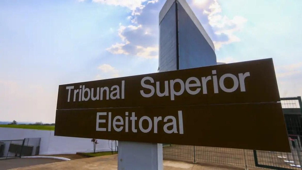 TSE pausa totalização de votos por extensão no horário de votação