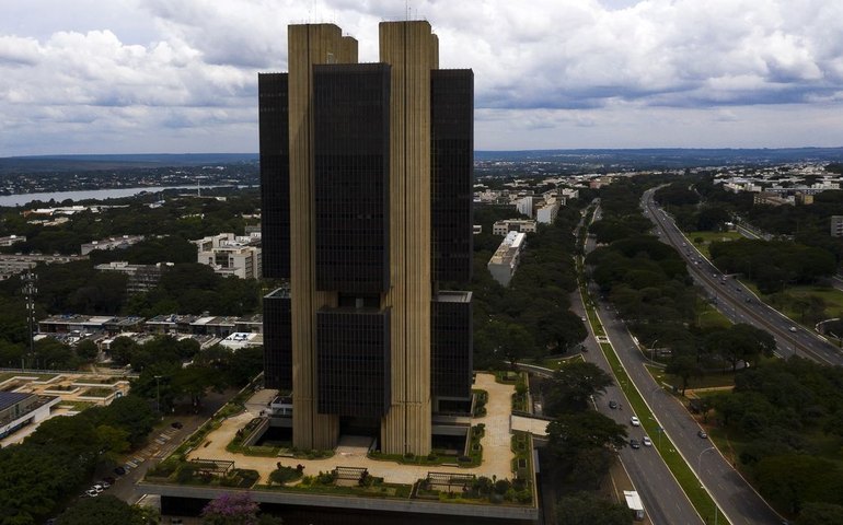 BC: Possibilidade de estímulos permanentes acentua risco de alta de inflação
