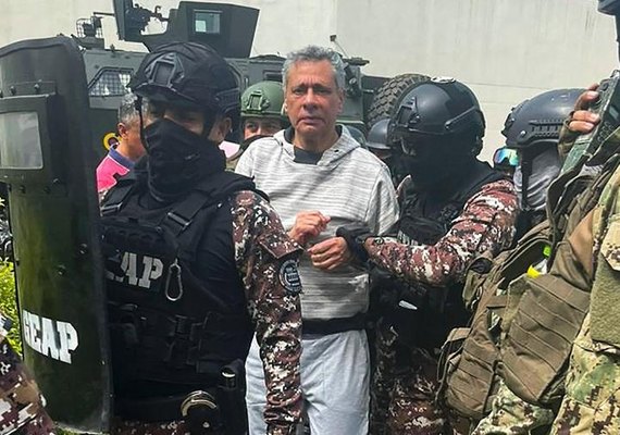 México levará Equador à Corte Internacional de Justiça por invasão de sua embaixada