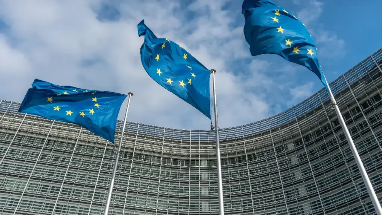 Expectativa de consumidores da zona do euro para inflação em 12 meses cai a 3,5% em maio