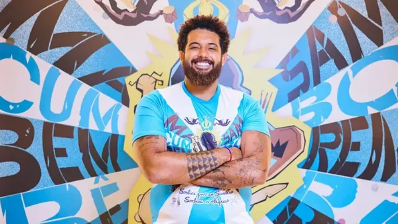 Ao mestre, com carinho: Mulambö conta como foi pintar o retrato de Heitor dos Prazeres durante desfile da Vila Isabel