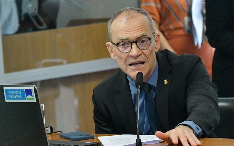 Fabiano Contarato afirma que segurança pública não é pauta exclusiva da direita