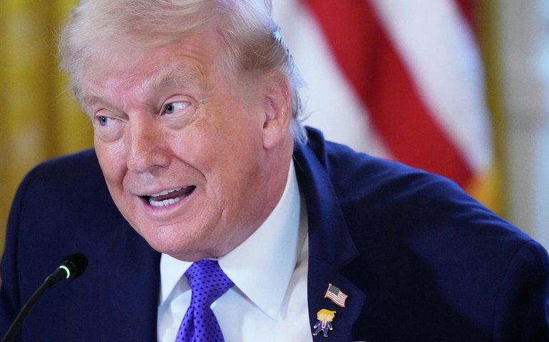 Era de dominação dos EUA chega ao fim e nova ordem mundial se consolida, aponta mídia