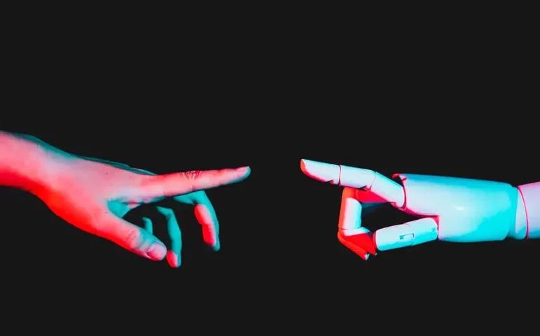 Trabalhador tem de se manter relevante para evitar ameaça da IA