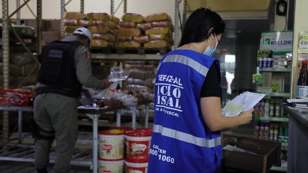 Crime de sonegação fiscal é alvo de operação da polícia em Alagoas
