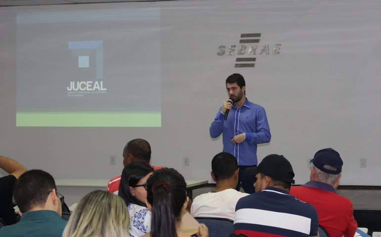 Automatização de consultas municipais é aposta da Juceal para reduzir o tempo de abertura de empresas em AL