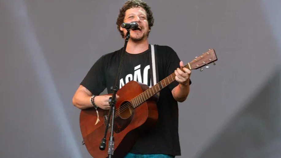 Chico Chico traz a turnê “Let It Burn / Deixa Arder” para o Space Shopping em outubro