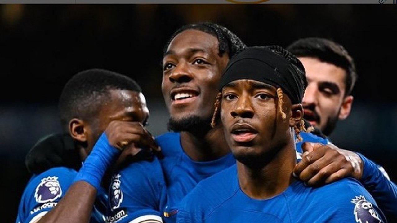 Com pênalti no fim, Chelsea derrota o Crystal Palace por 2 a 1 e se recupera no Inglês