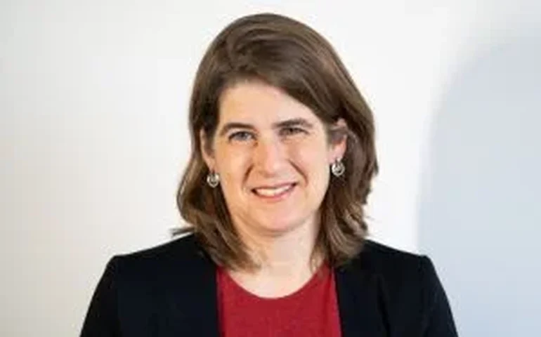 Como o processo conversacional apoia decisões complexas na Educação