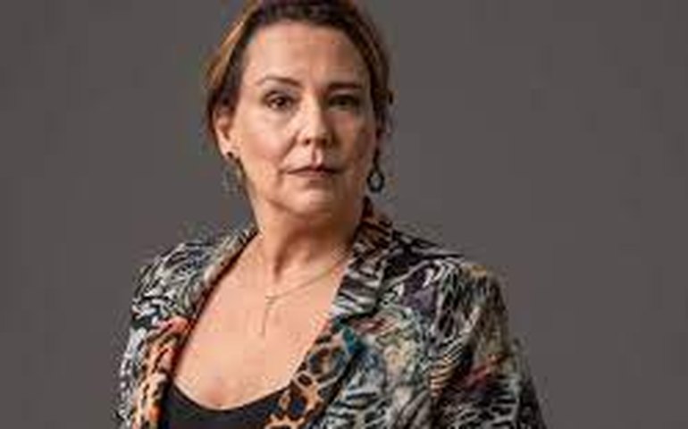 Ana Beatriz Nogueira realiza cirurgia e retira tumor no pulmão