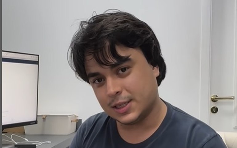 Filho de Zezé Di Camargo faz vídeo se defendendo de acusações de que prints seriam falsos